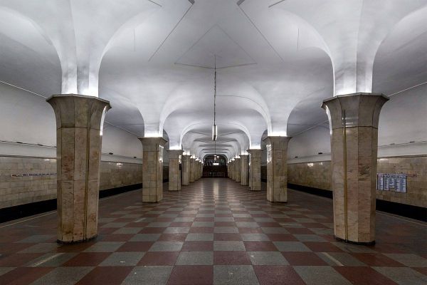 Станция метро Кропоткинская Москва