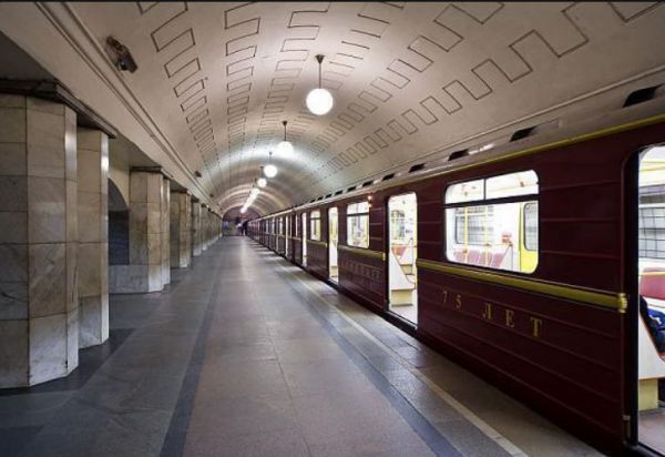 Станция метро Охотный Ряд Москва